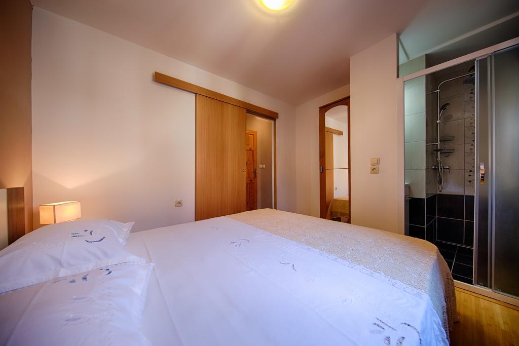 Apartments Villa Anka Komiža Eksteriør billede